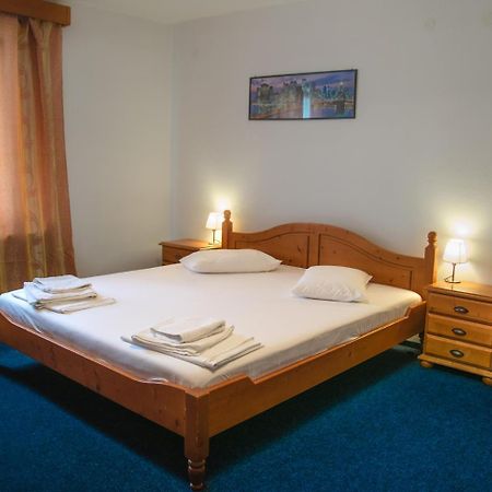 Hotel Maier Hunedoara Dış mekan fotoğraf