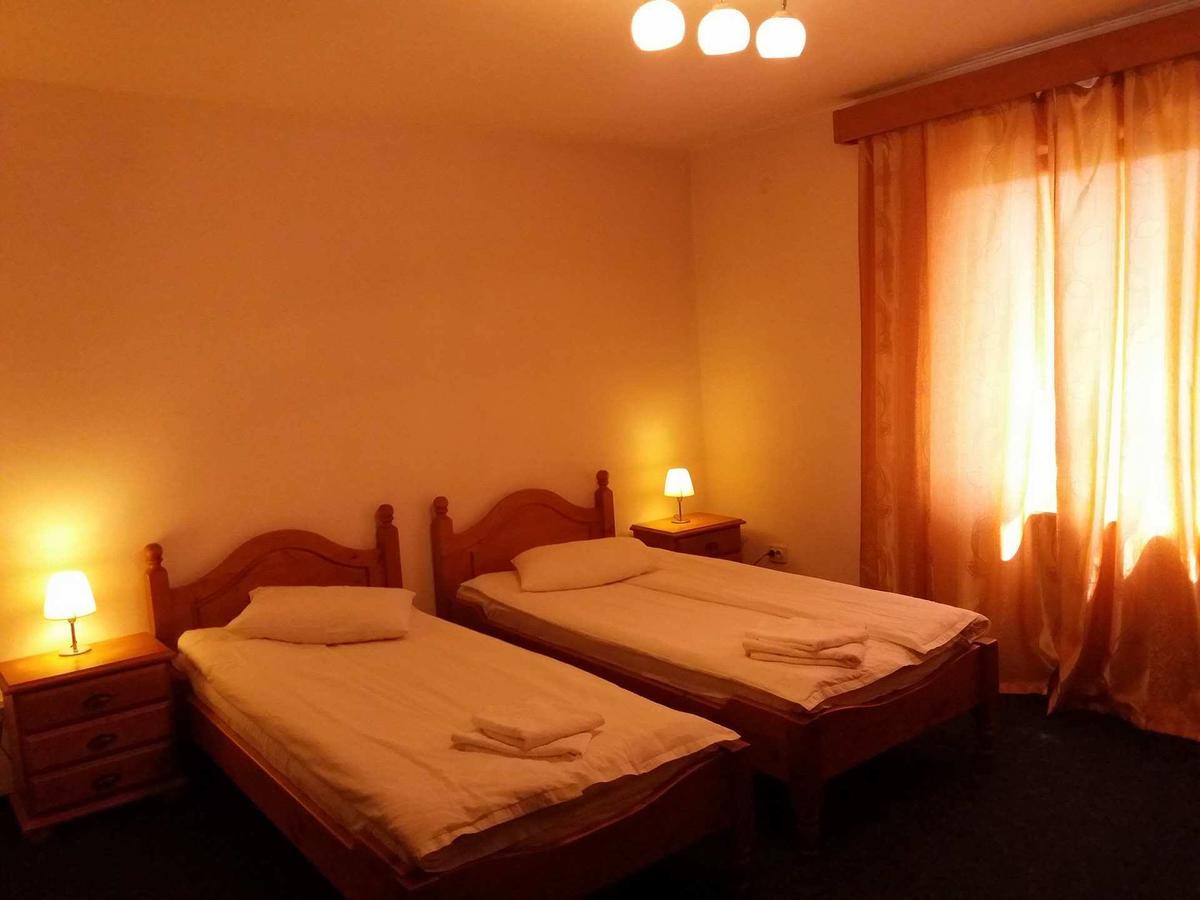 Hotel Maier Hunedoara Dış mekan fotoğraf