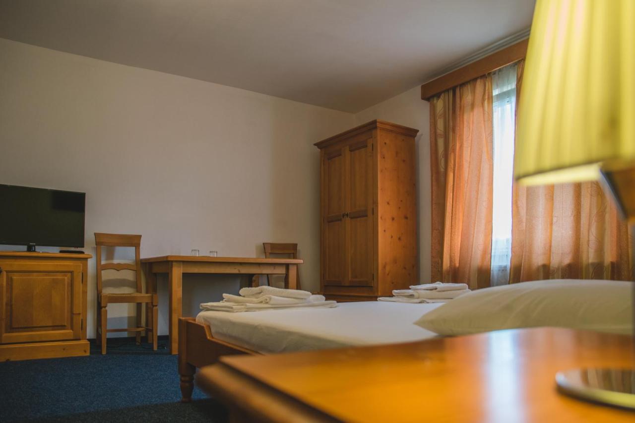 Hotel Maier Hunedoara Dış mekan fotoğraf
